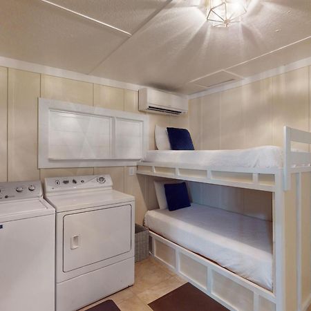 Sunshine Cottage Санта Роса Бийч Екстериор снимка