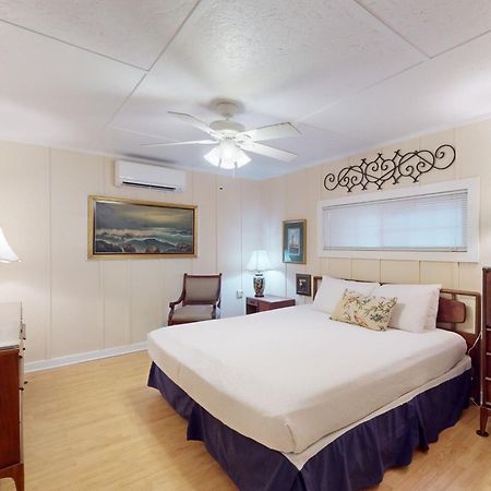 Sunshine Cottage Санта Роса Бийч Екстериор снимка